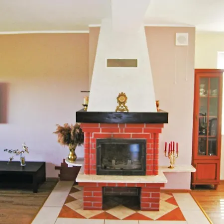 Apartment 4 Bedroom Amazing In *