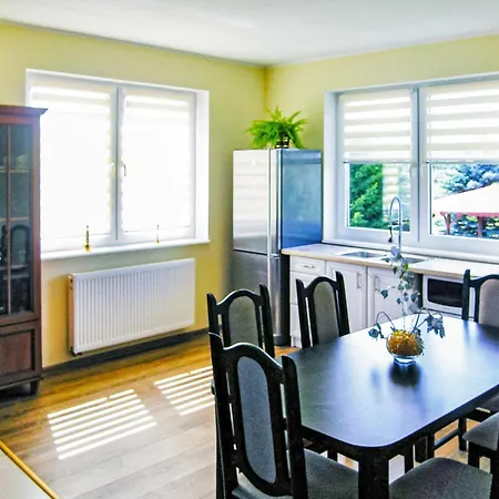Apartment 4 Bedroom Amazing In *